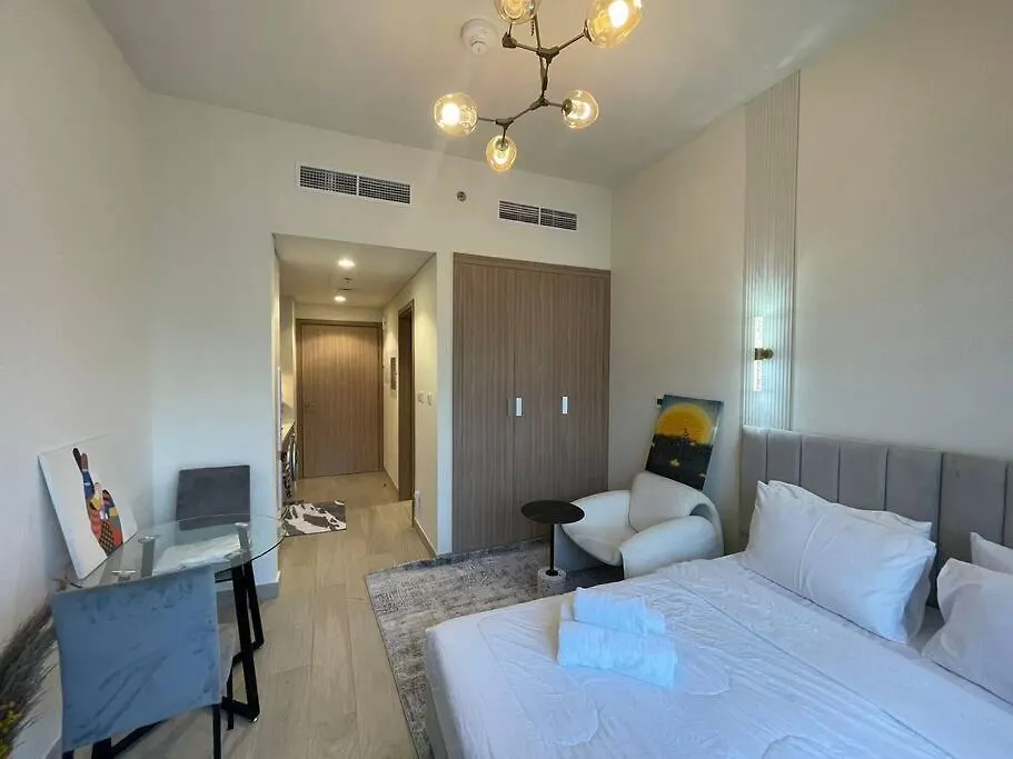Studio In Azizi Riviera 47 Dubai Apartment